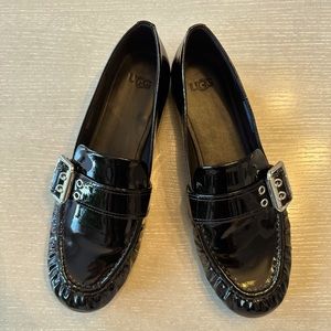 UGG loafer shoes women’s 9.5US/40.5EU, black patent leather, 0.5” heel, comfort